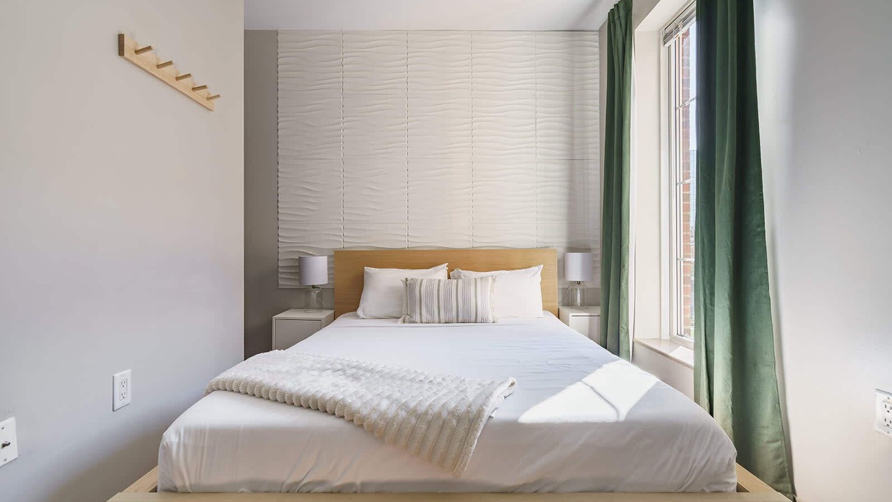 Photo of Bedroom in Uptown District