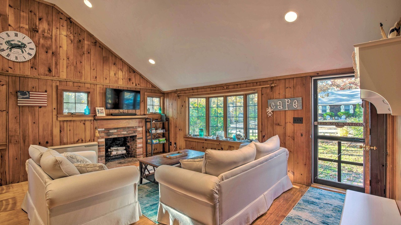 Photo of Livingroom in South Dennis