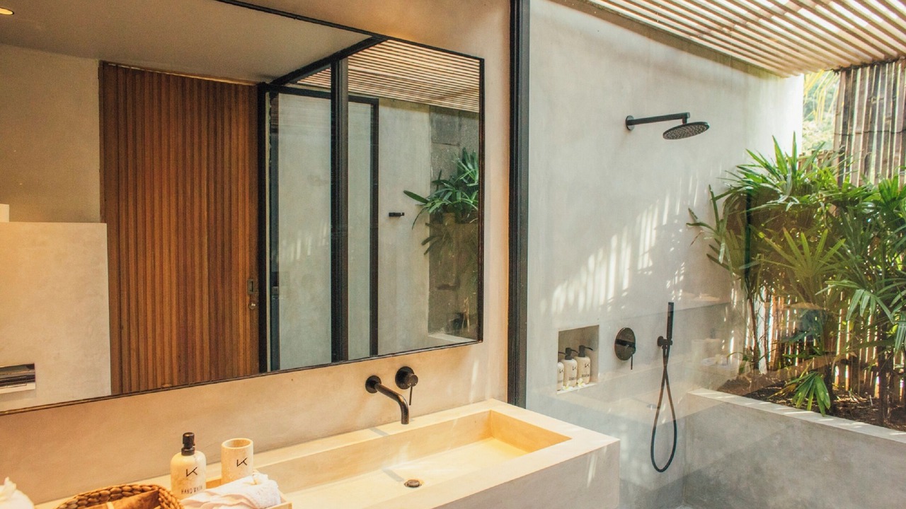 Photo of Bathroom in Praya Barat