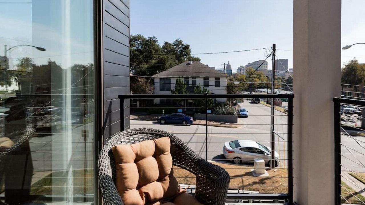Photo of Outdoor in West End
