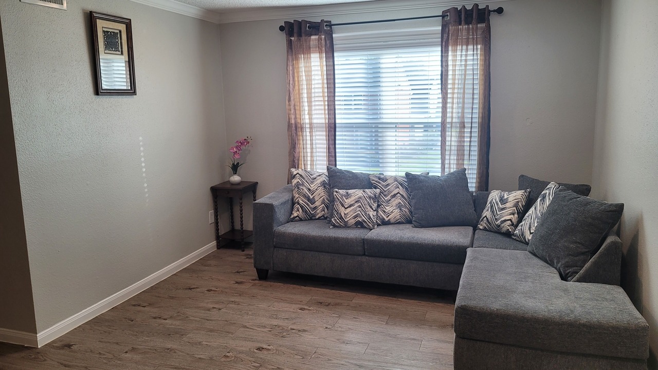 Photo of Livingroom in Spring Branch West