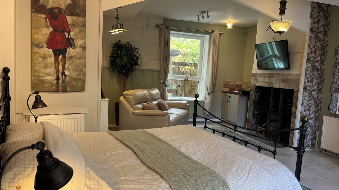 Photo of Bedroom in Wadsworth