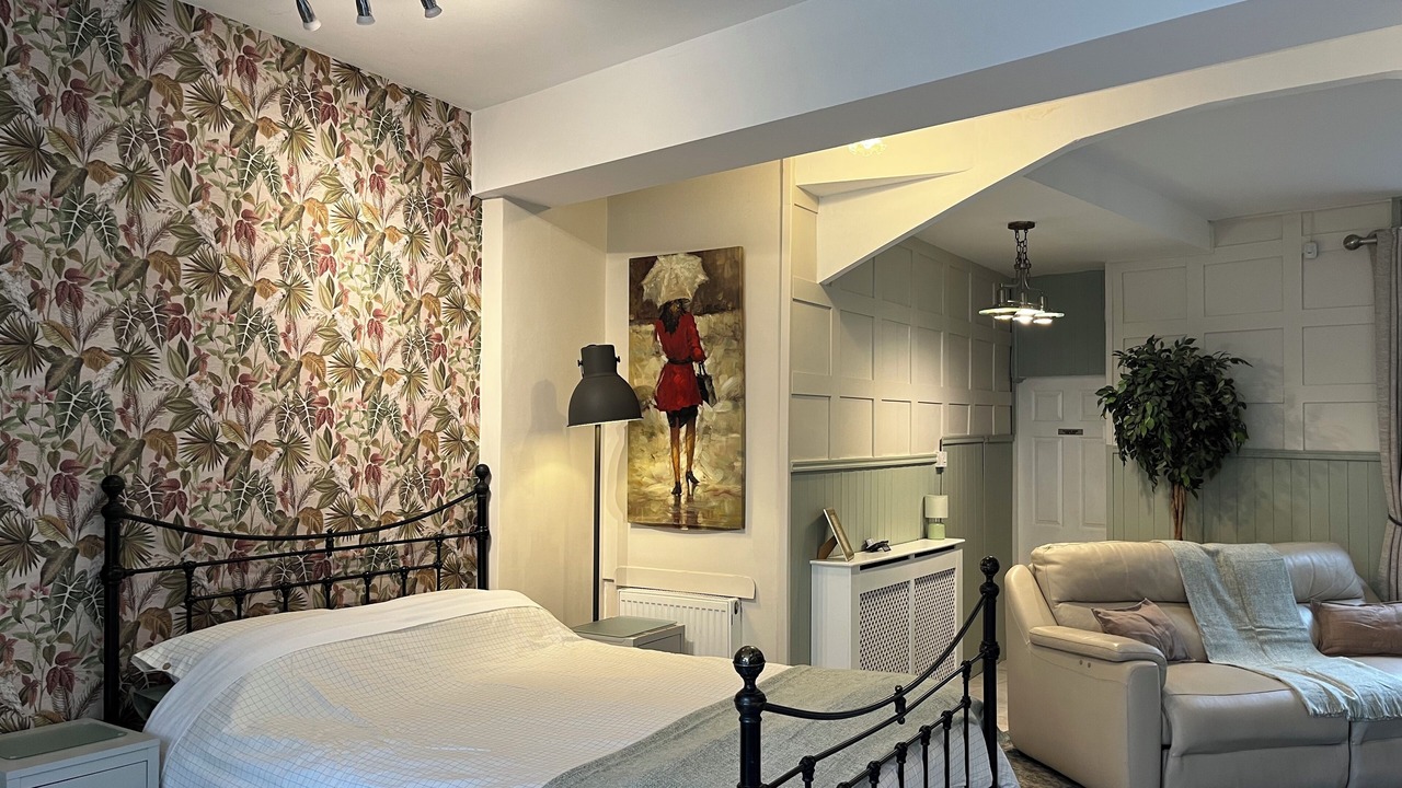 Photo of Bedroom in Wadsworth