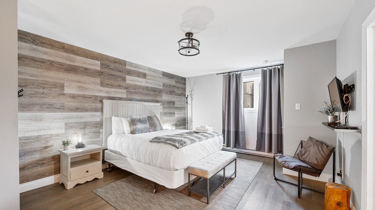 Photo of Bedroom in Mont-Tremblant