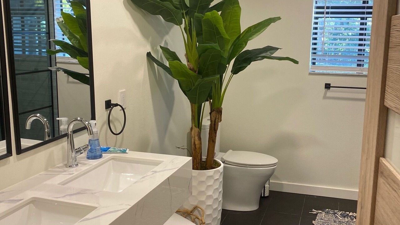 Photo of Bathroom in Fruitville