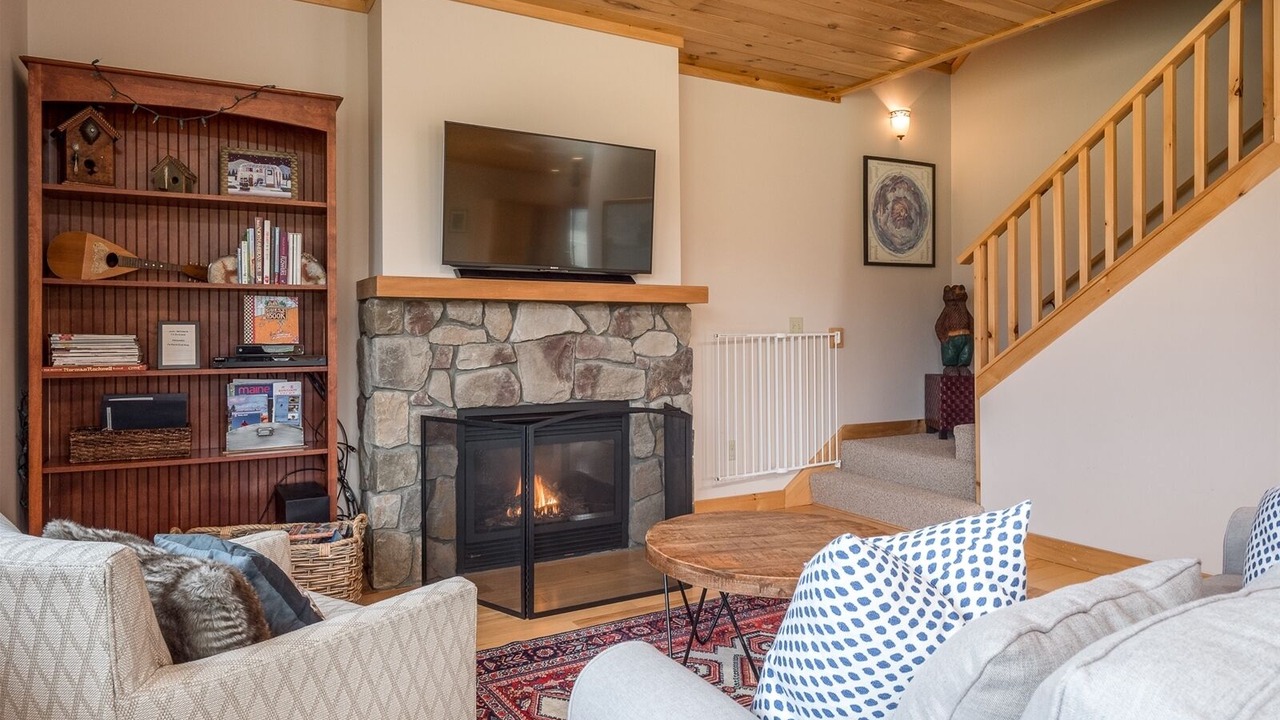 Photo of Livingroom in Bethel