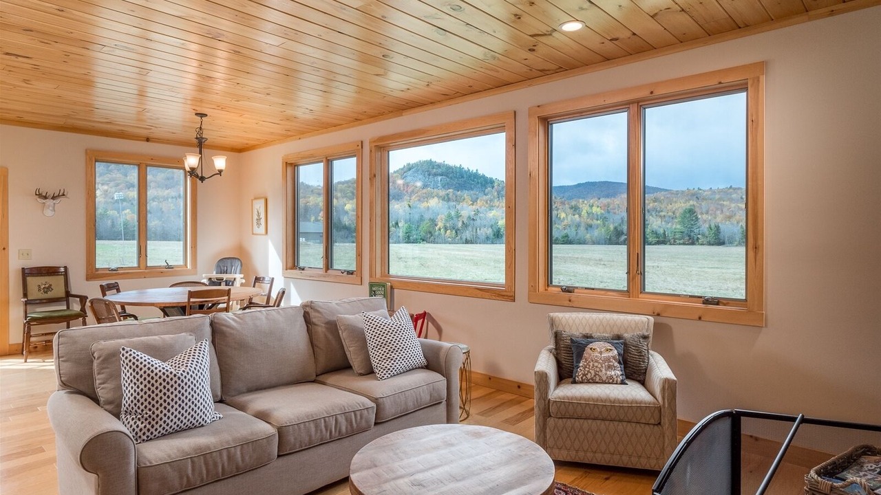 Photo of Livingroom in Bethel