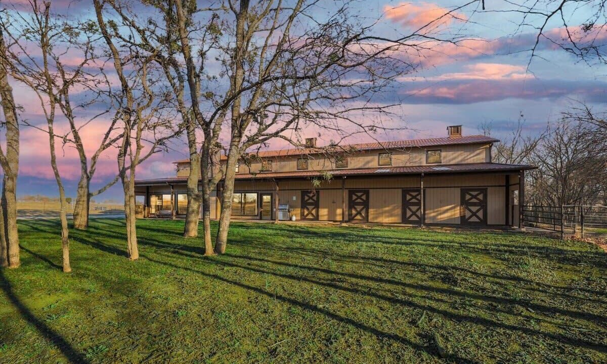 Photo of Outdoor in Weston
