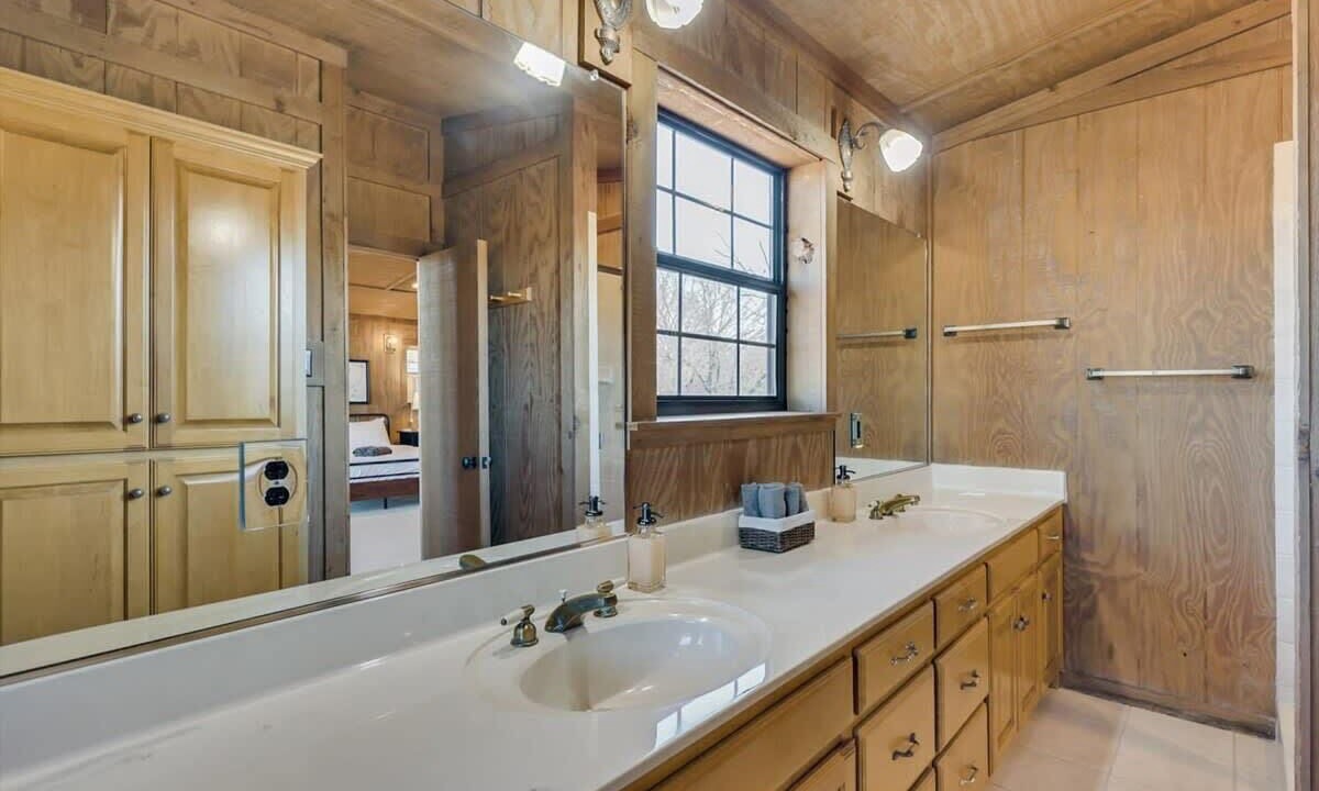 Photo of Bathroom in Weston