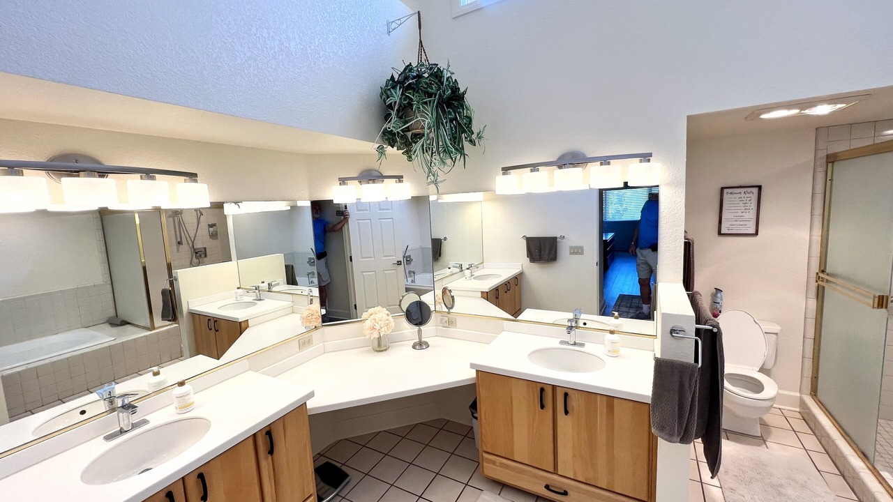Photo of Bathroom in Oak Creek
