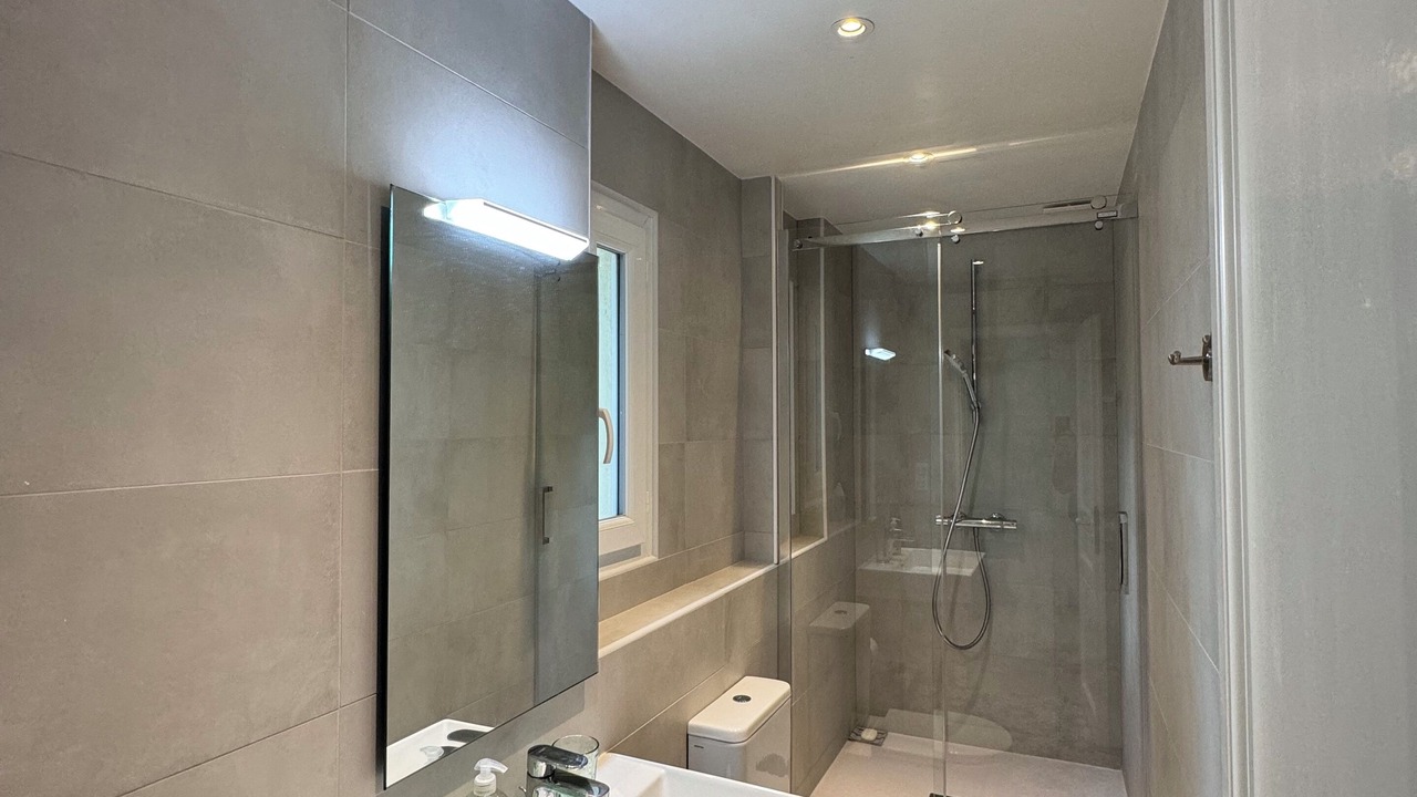 Photo of Bathroom in Port-Vendres