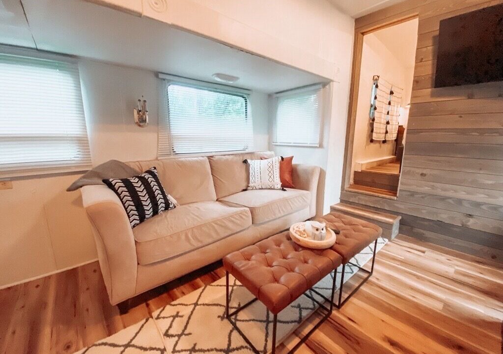 Photo of Livingroom in Graford