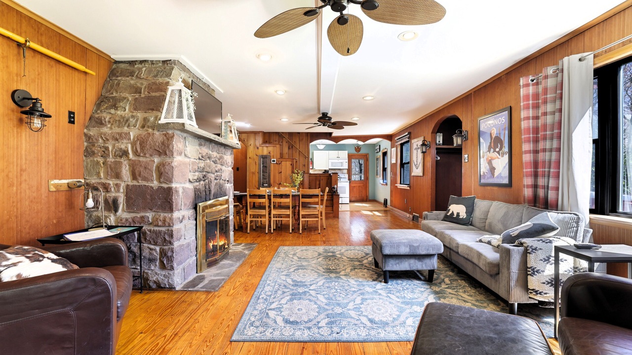 Photo of Livingroom in Lake Harmony