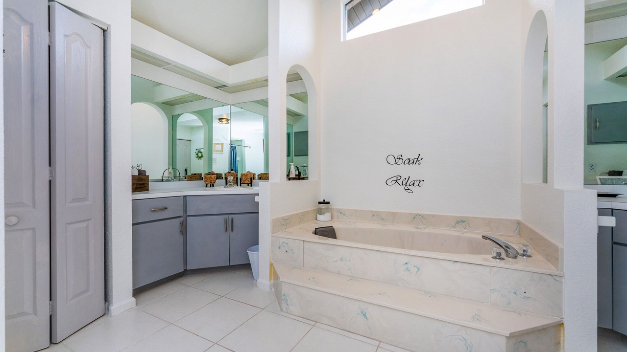 Photo of Bathroom in Port Charlotte