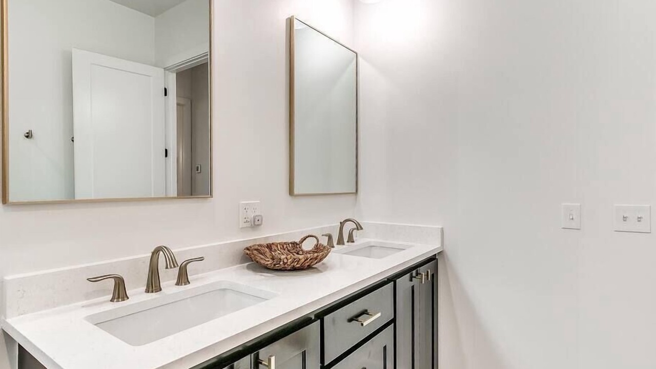 Photo of Bathroom in Eufaula