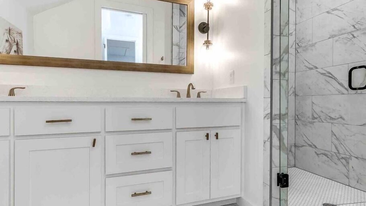 Photo of Bathroom in Eufaula