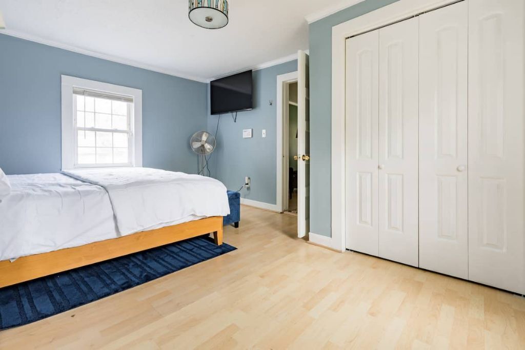 Photo of Bedroom in Glen Raven