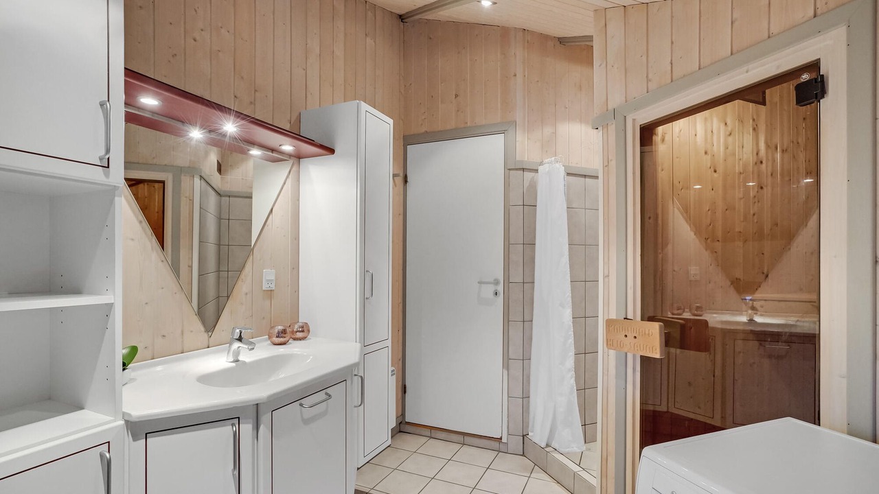 Photo of Bathroom in Hojslev