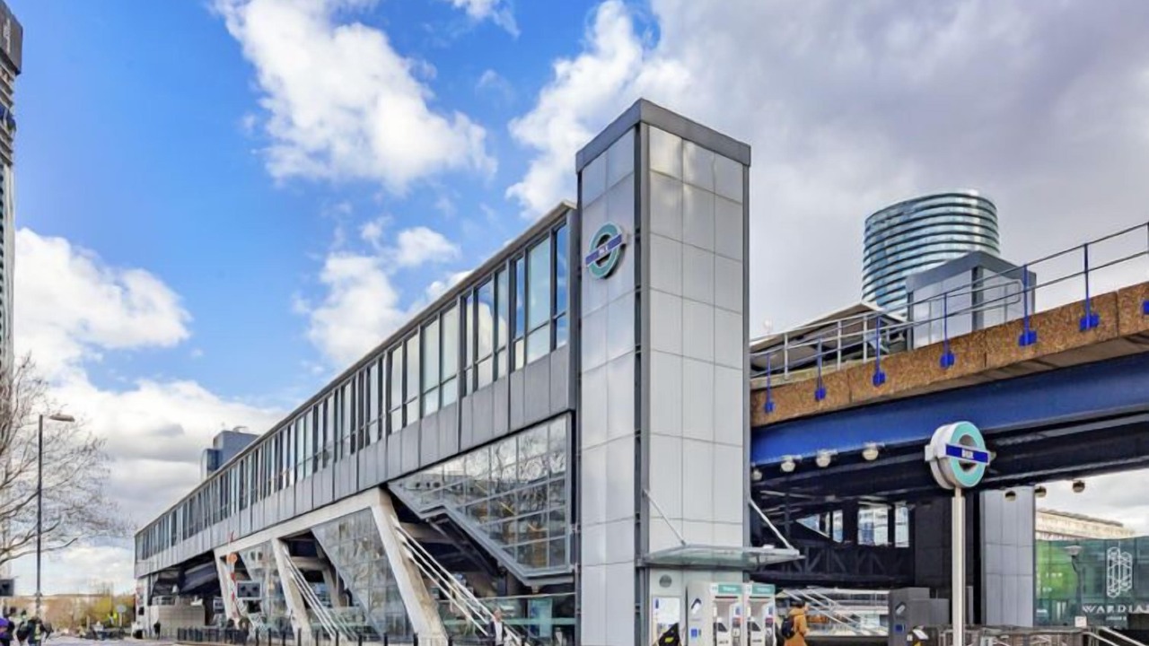 Photo of Others in Isle of Dogs