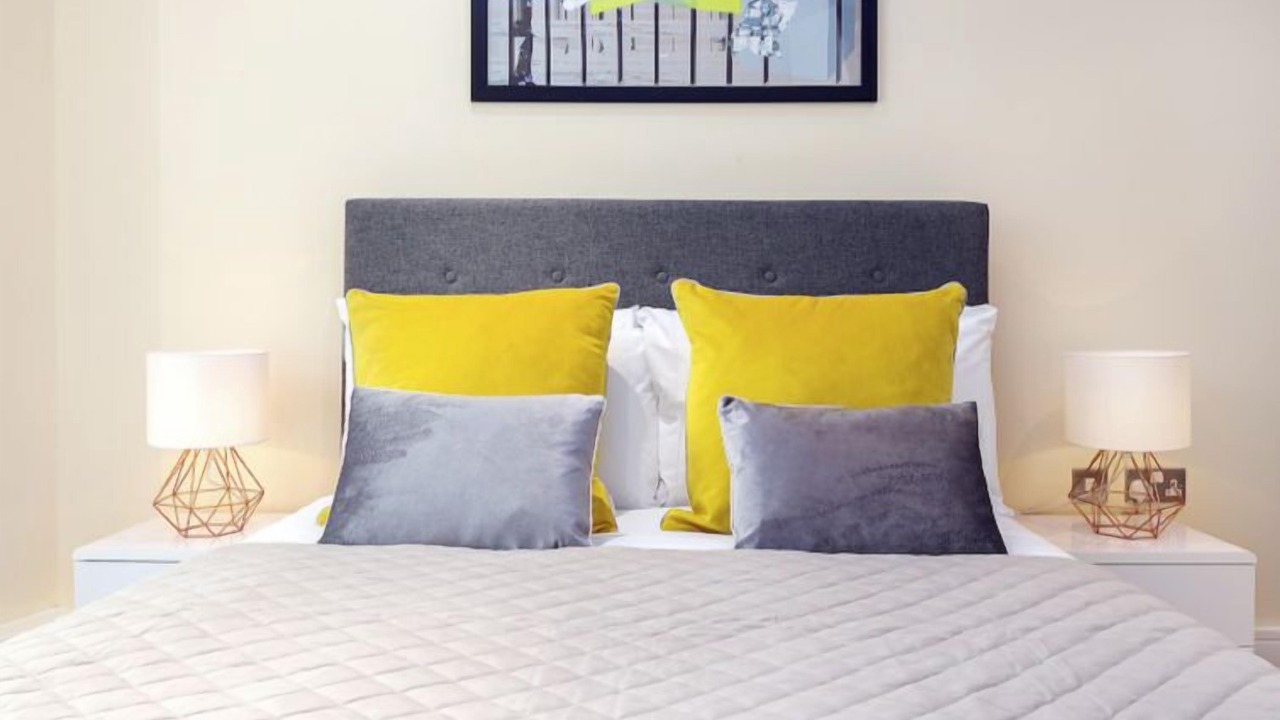 Photo of Others in Isle of Dogs