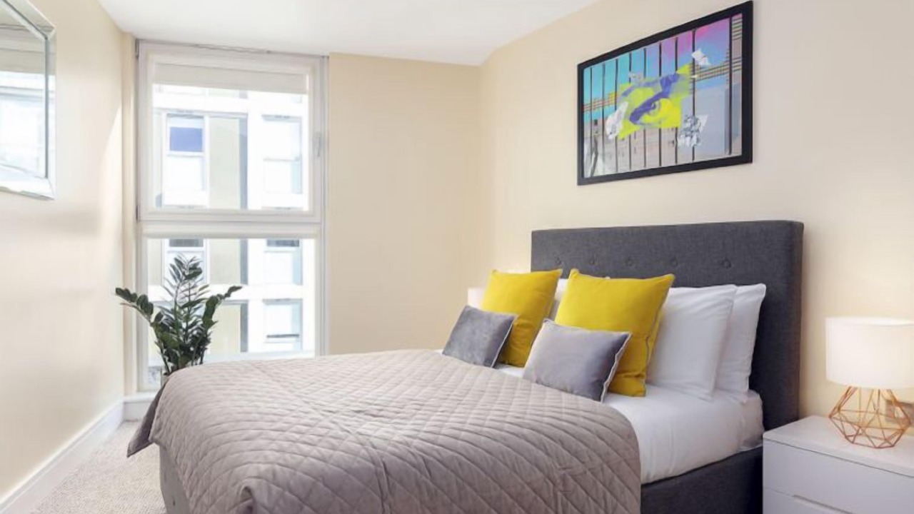 Photo of Others in Isle of Dogs