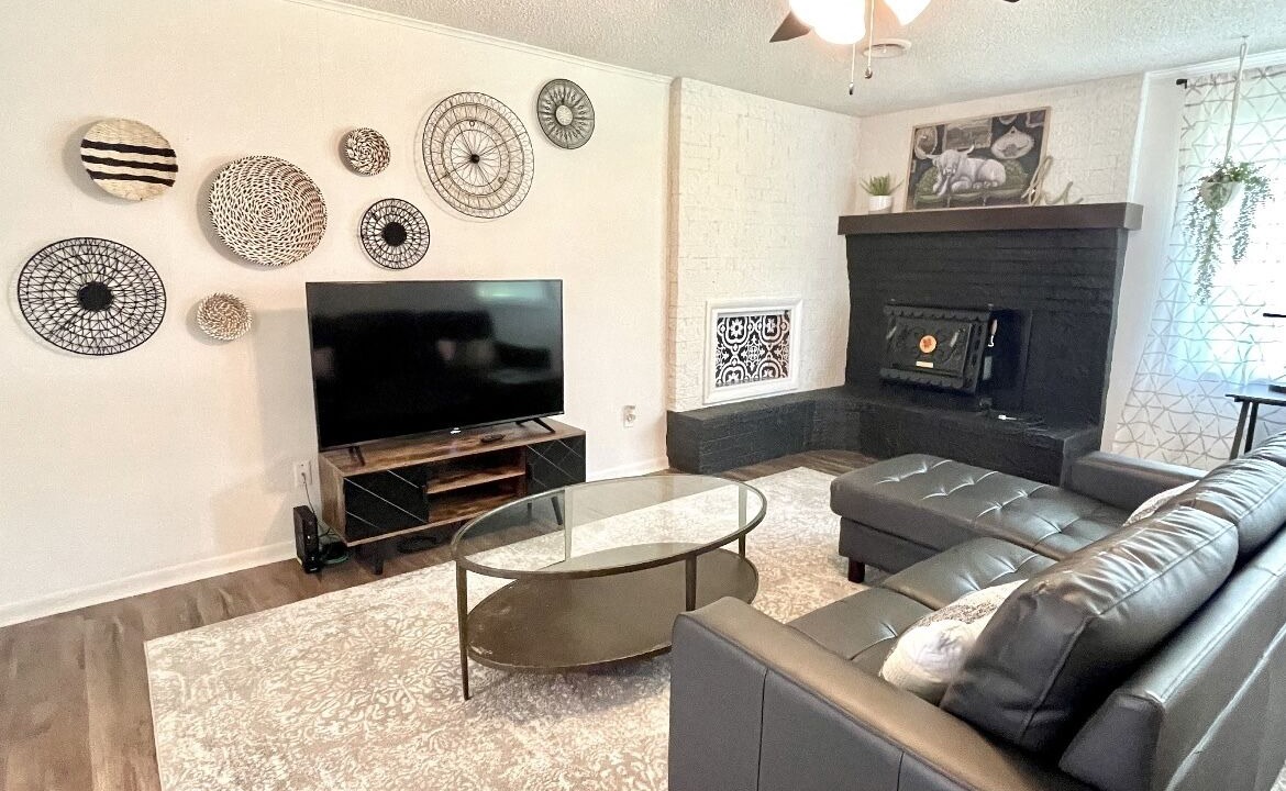 Photo of Livingroom in Springdale