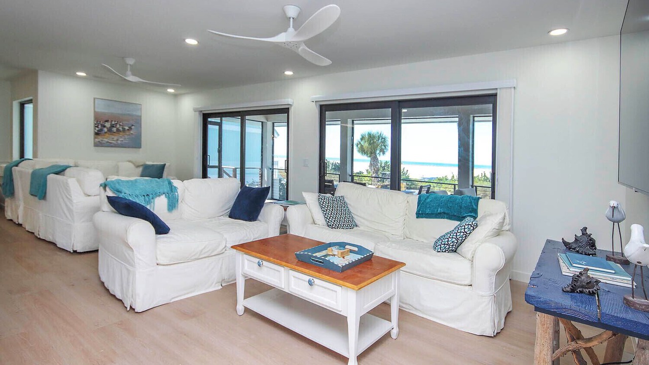 Photo of Livingroom in Captiva