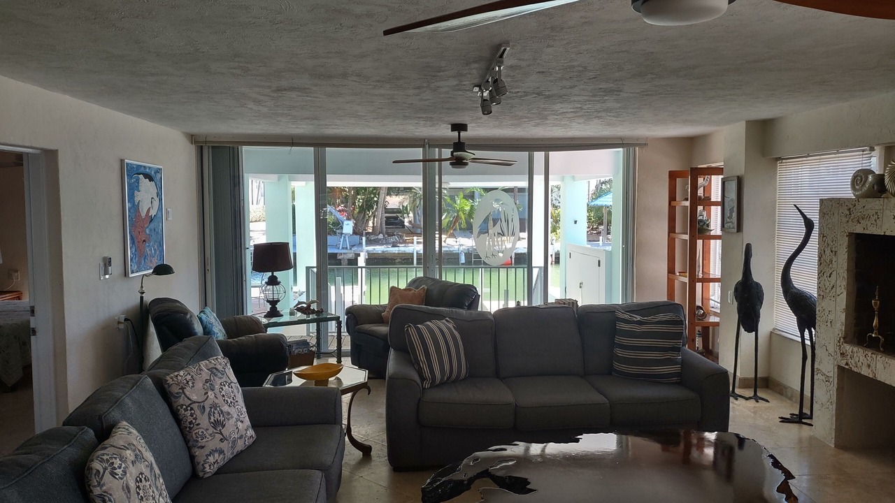 Photo of Bedroom in Lower Matecumbe Beach
