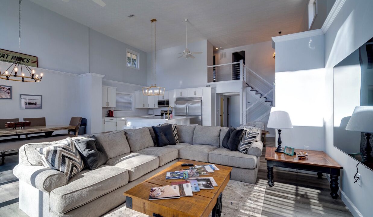 Photo of Livingroom in Jamestown