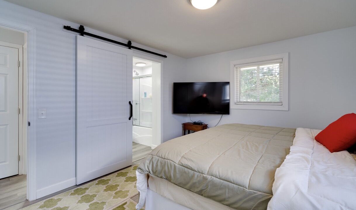 Photo of Bedroom in Jamestown