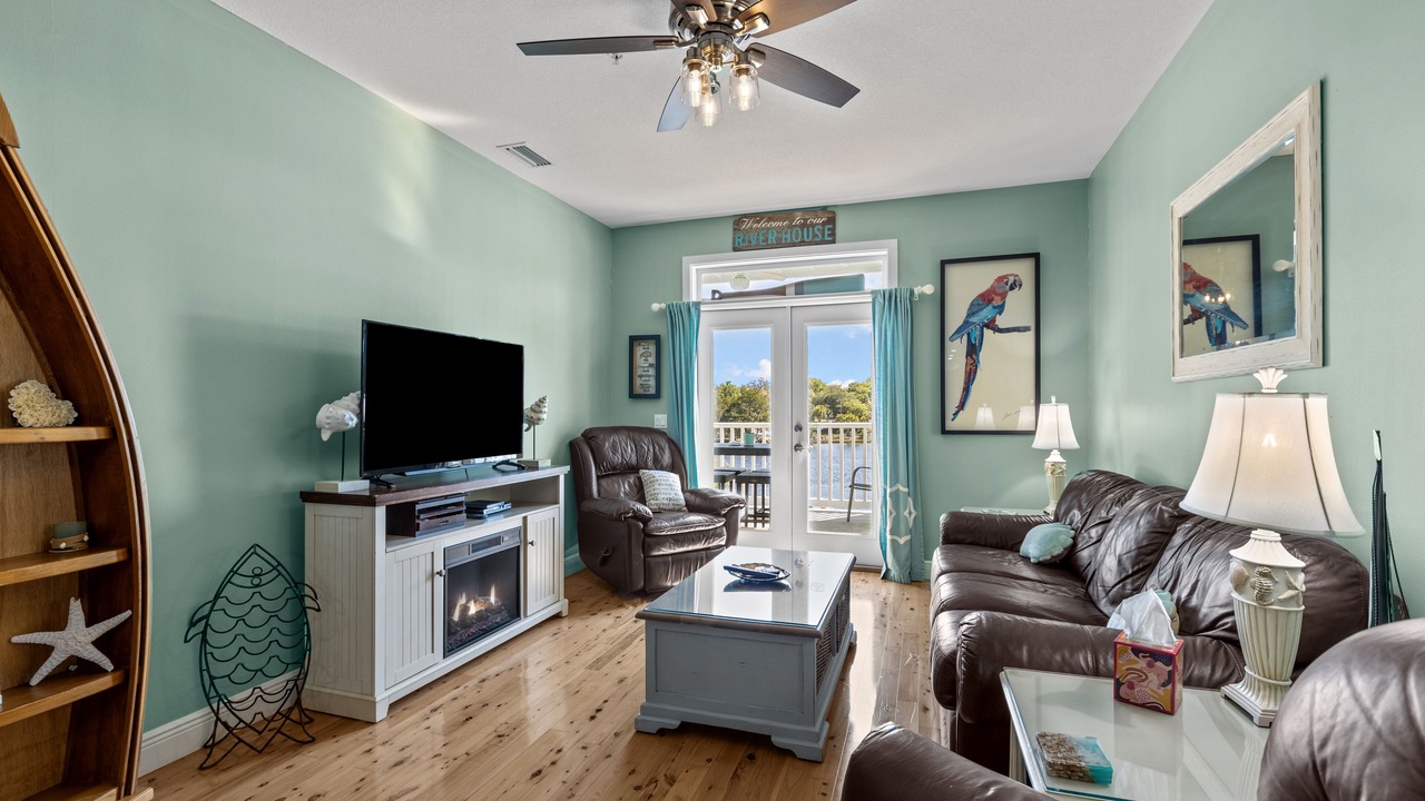 Photo of Livingroom in Steinhatchee