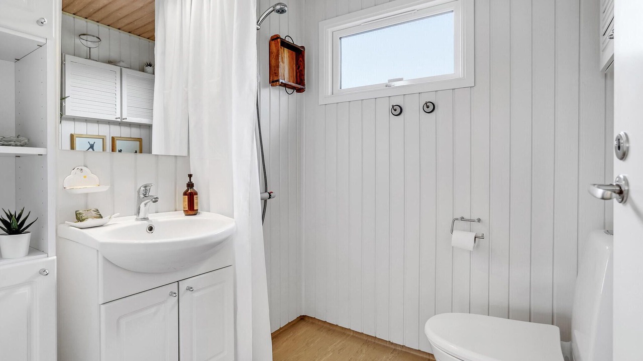 Photo of Bathroom in Haarby