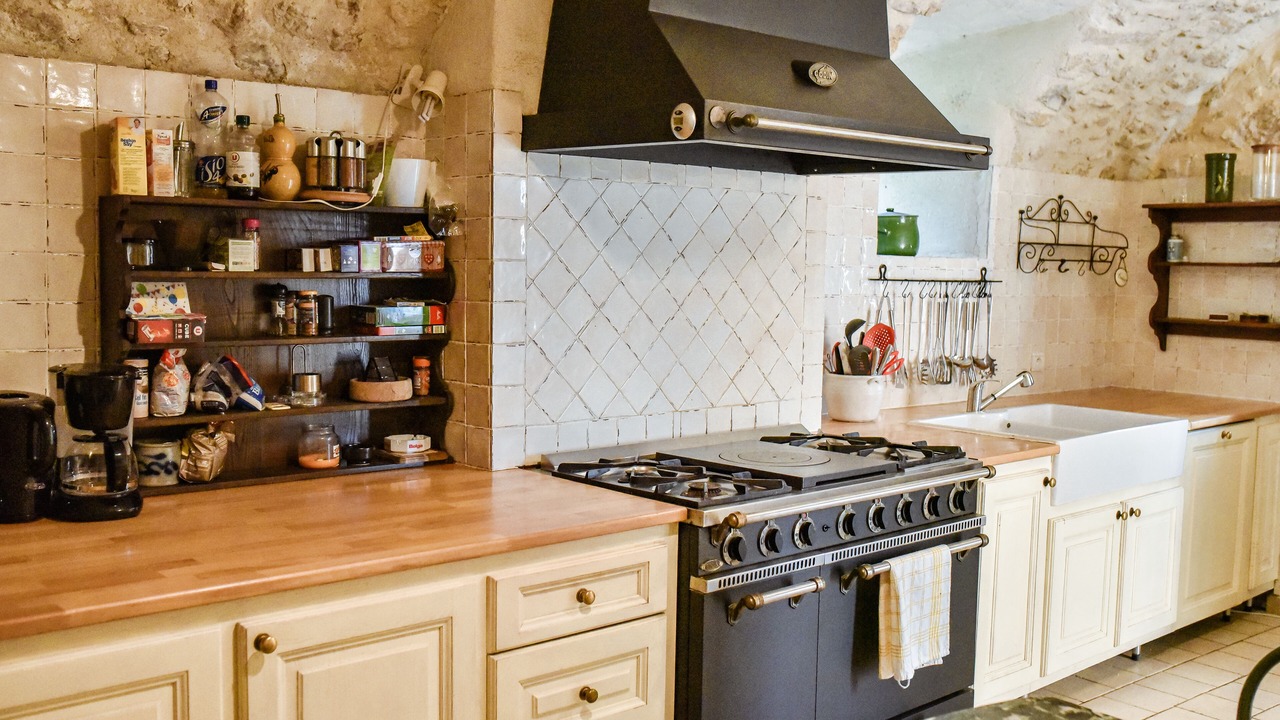 Photo of Kitchen in Labastide-de-Virac