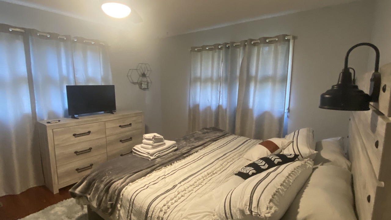 Photo of Bedroom in Forest Acres