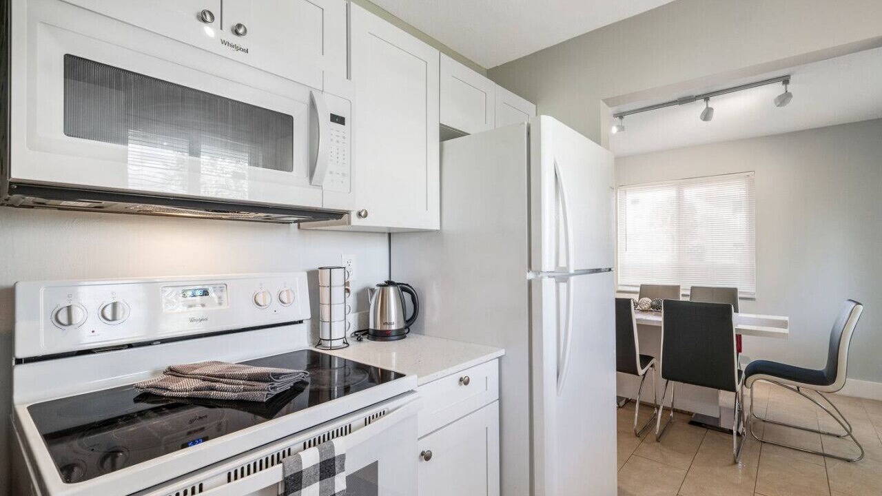 Photo of Kitchen in Oakland Park