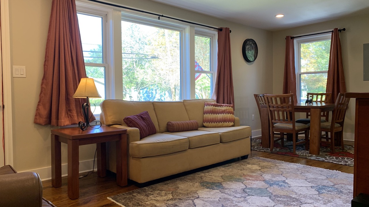 Photo of Livingroom in Highlands - Perkins