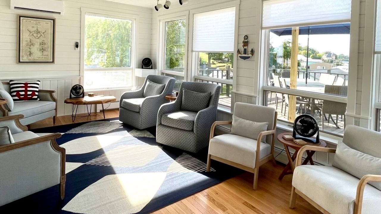 Photo of Livingroom in Alexandria Bay