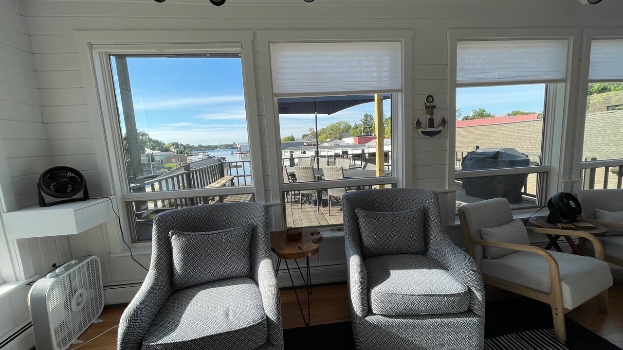 Photo of Livingroom in Alexandria Bay