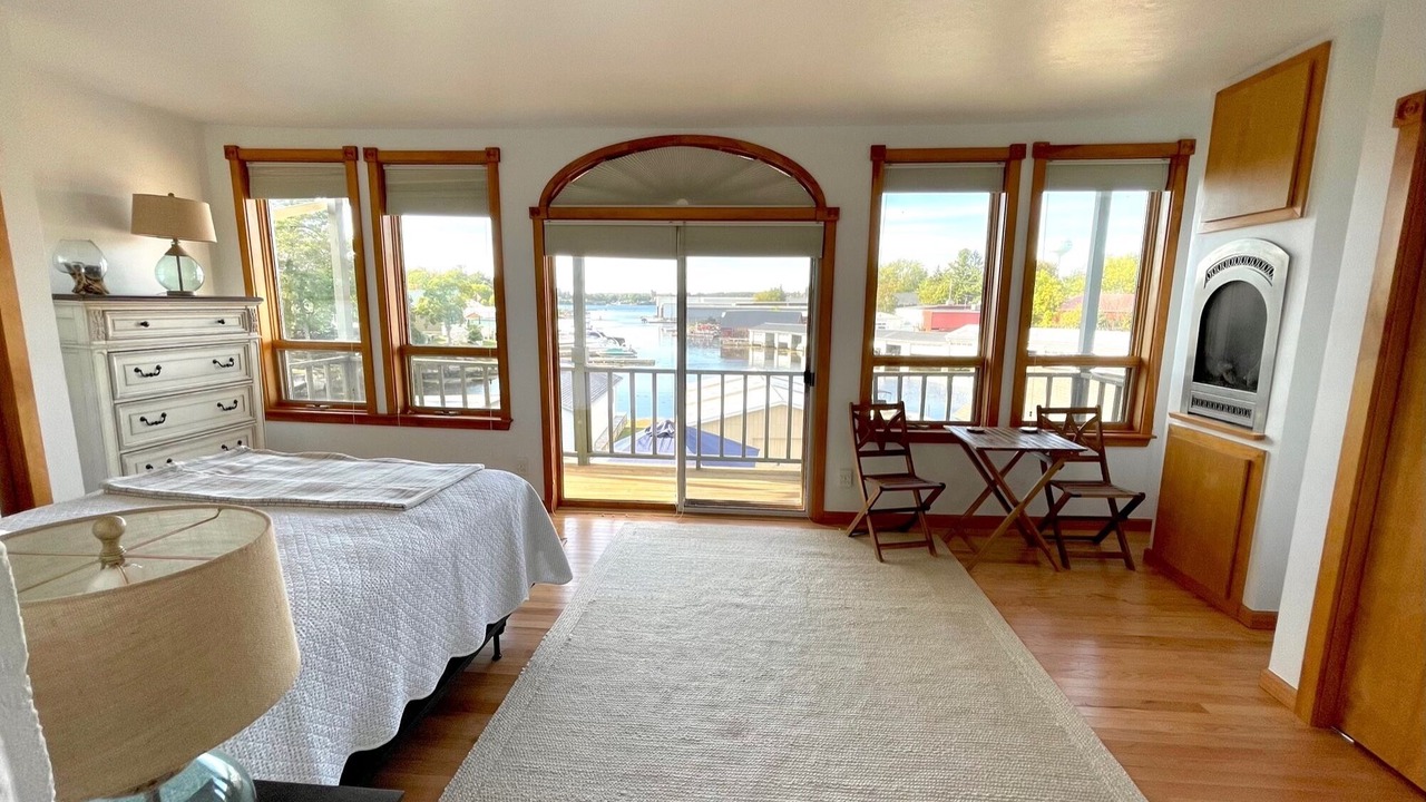 Photo of Bedroom in Alexandria Bay