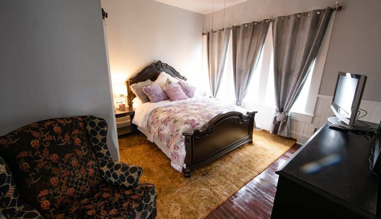 Photo of Bedroom in Nacogdoches