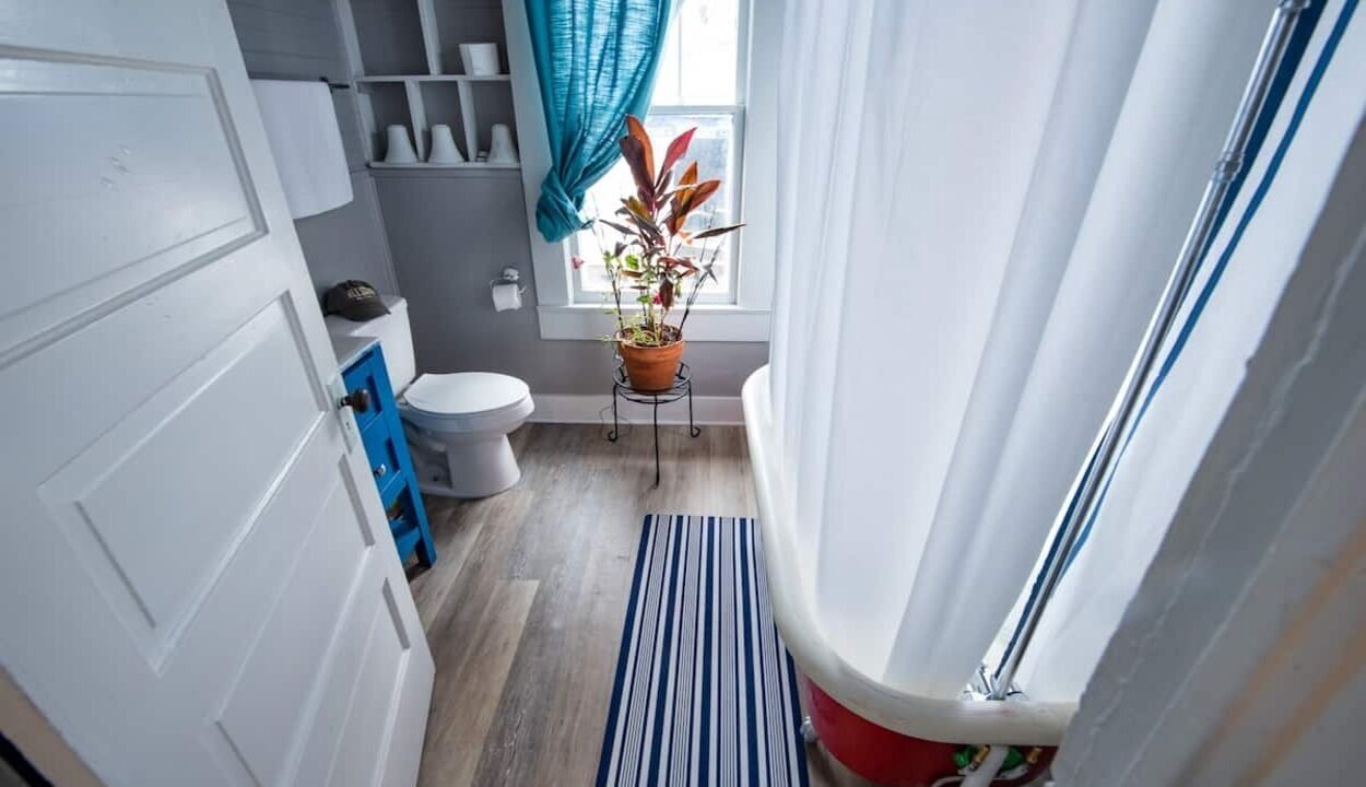 Photo of Bathroom in Nacogdoches