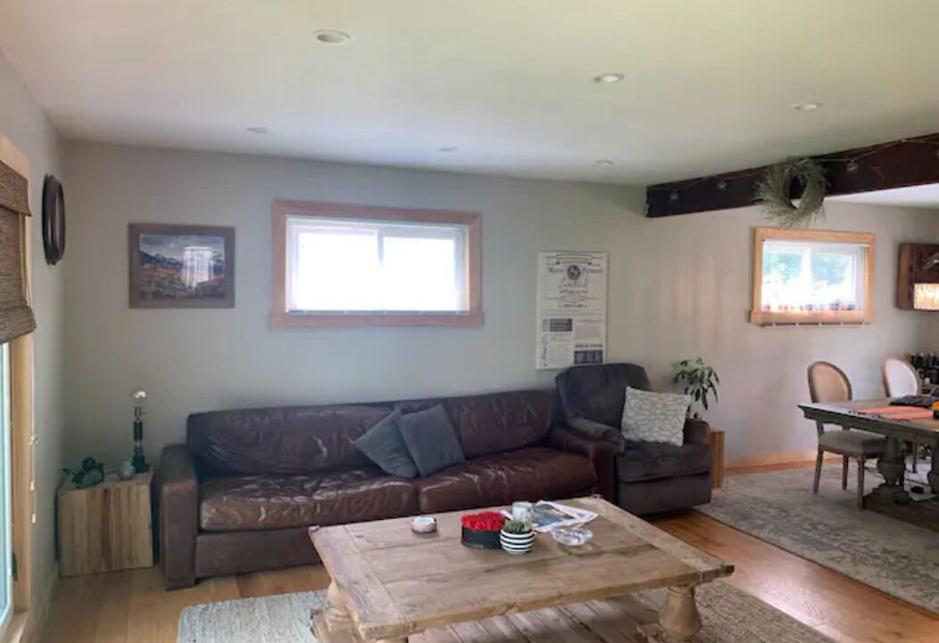Photo of Livingroom in Northeast Yonkers