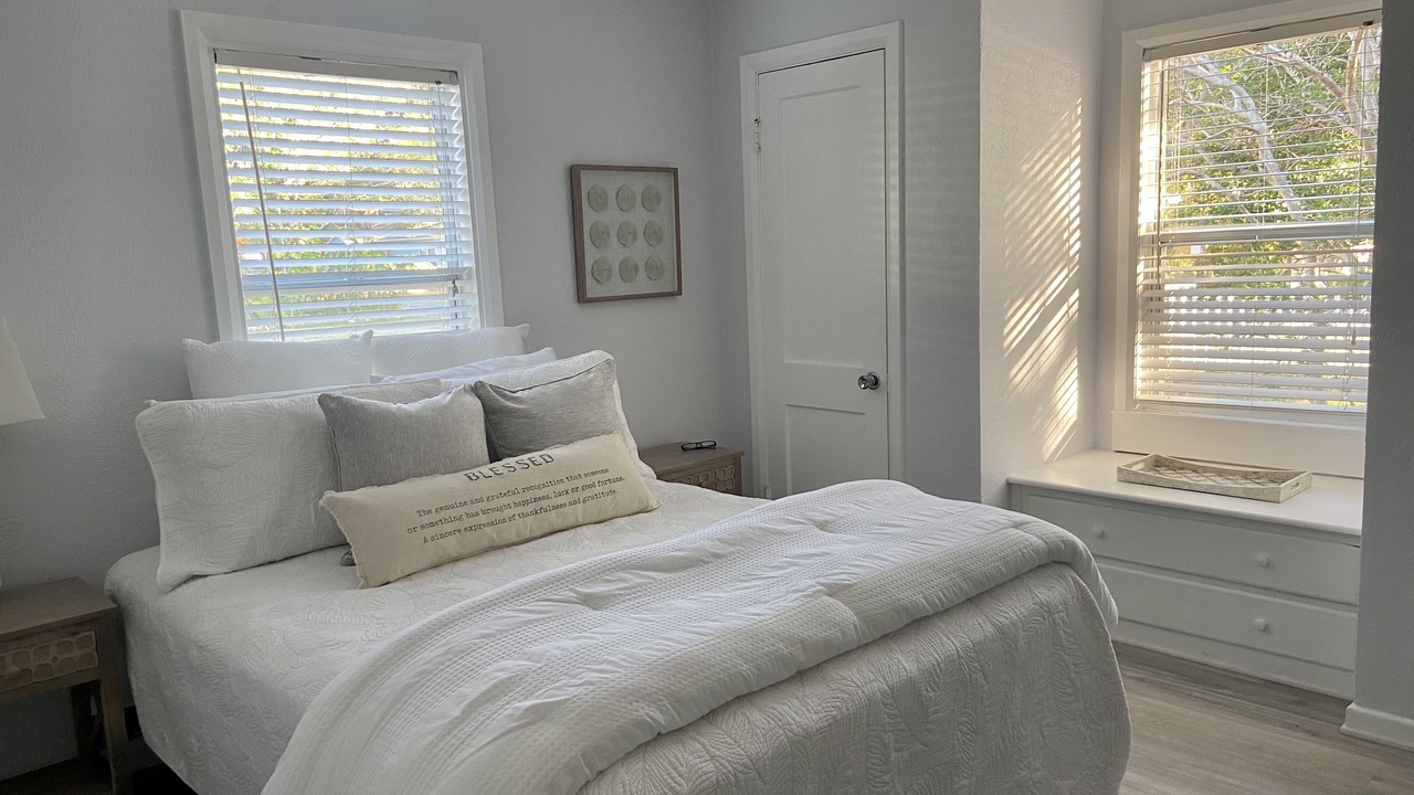 Photo of Bedroom in Downtown