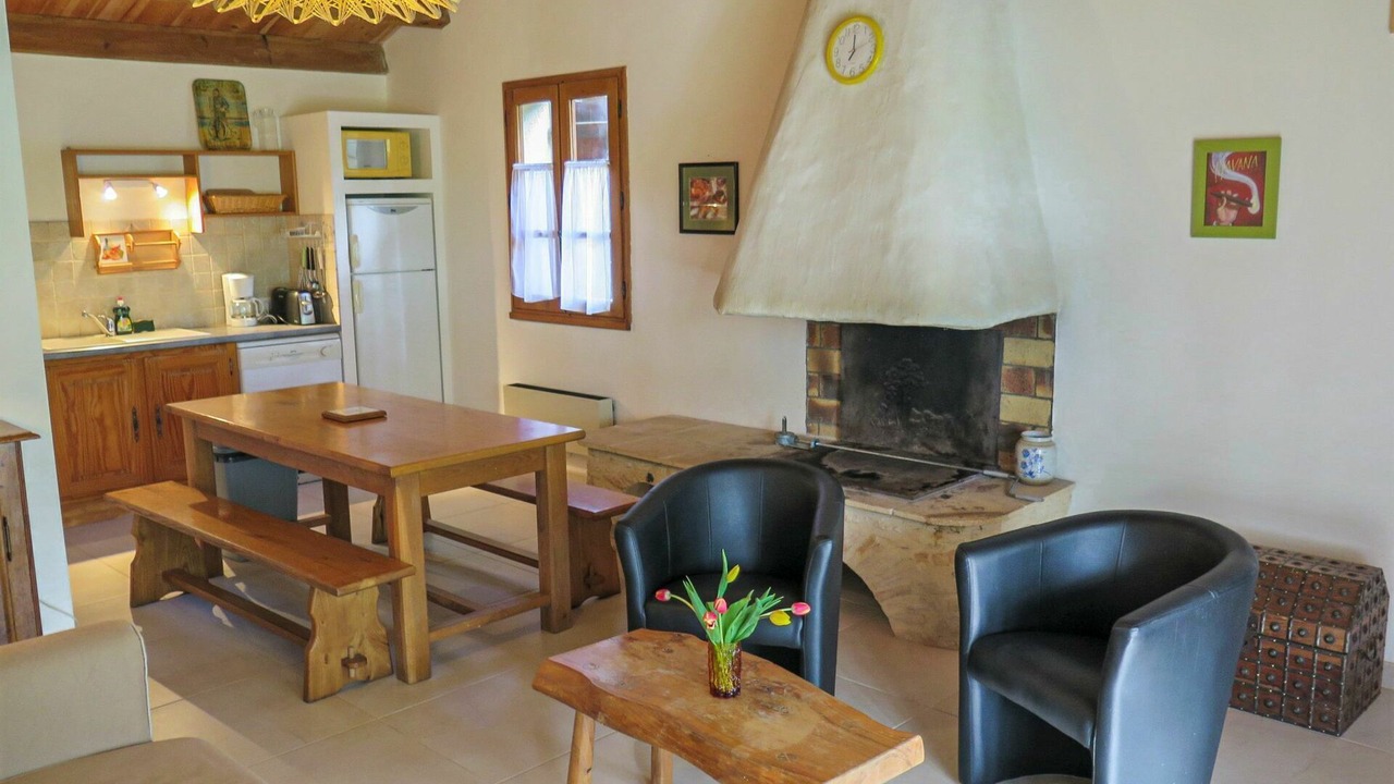 Photo of Others in Blanquefort-sur-Briolance