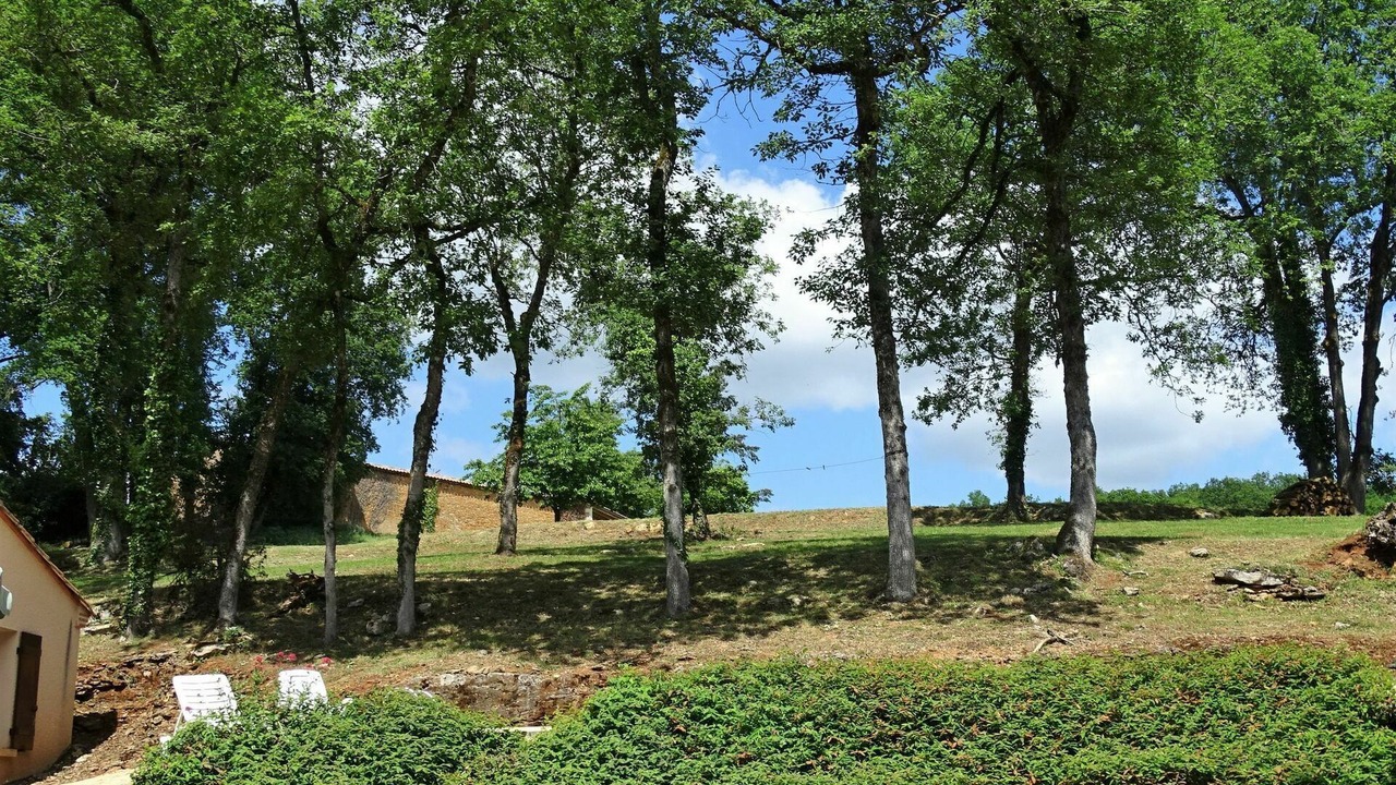 Photo of Others in Blanquefort-sur-Briolance