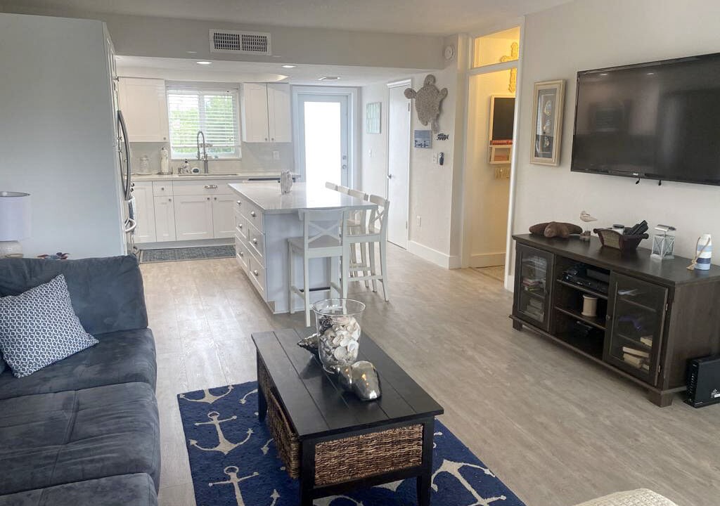 Photo of Livingroom in Pirates Cove