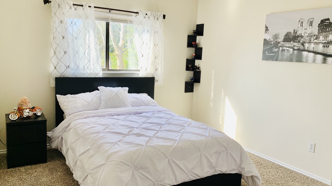 Photo of Bedroom in Chandler Creek