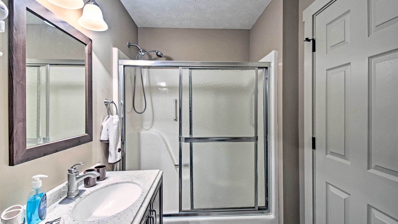 Photo of Bathroom in Tate