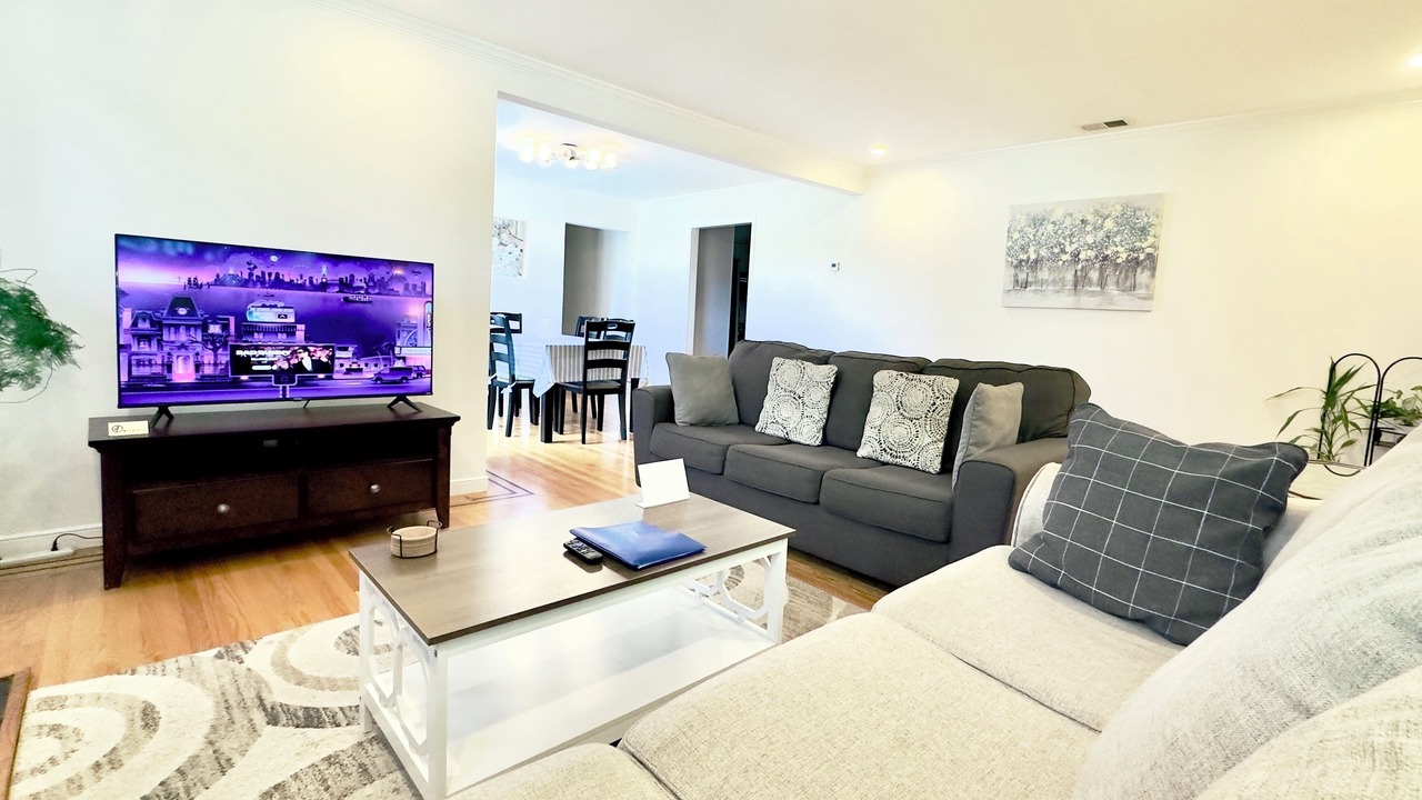 Photo of Livingroom in Millbrae