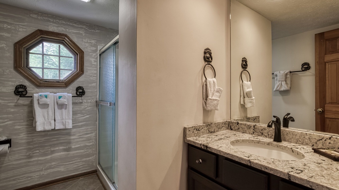 Photo of Bathroom in Pigeon Forge